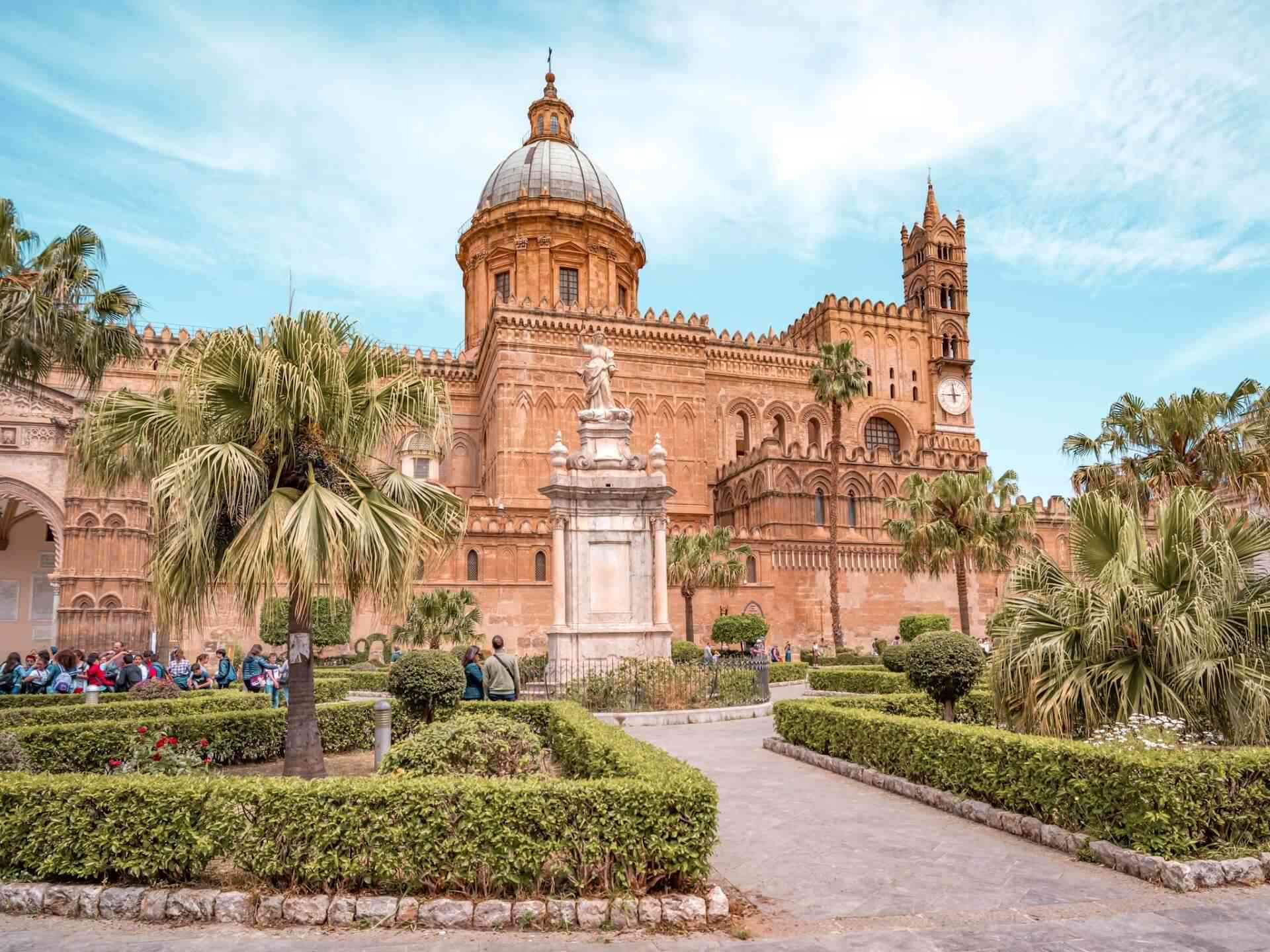 The Time Traveler's Guide to Norman-Arab-Byzantine Palermo