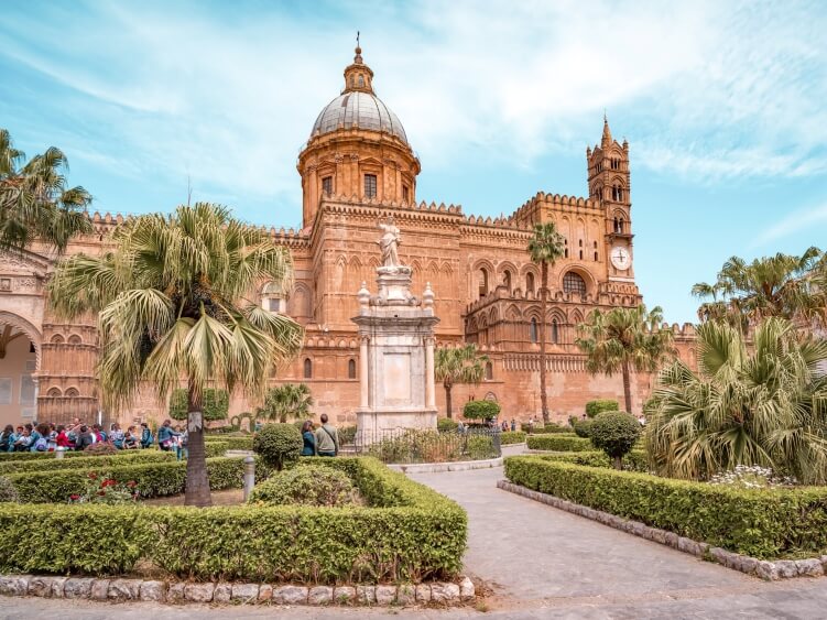 Palermo Cathedral combining elements from Arabic, Western and Byzantine origin, a must-visit place if you only have one day in Palermo