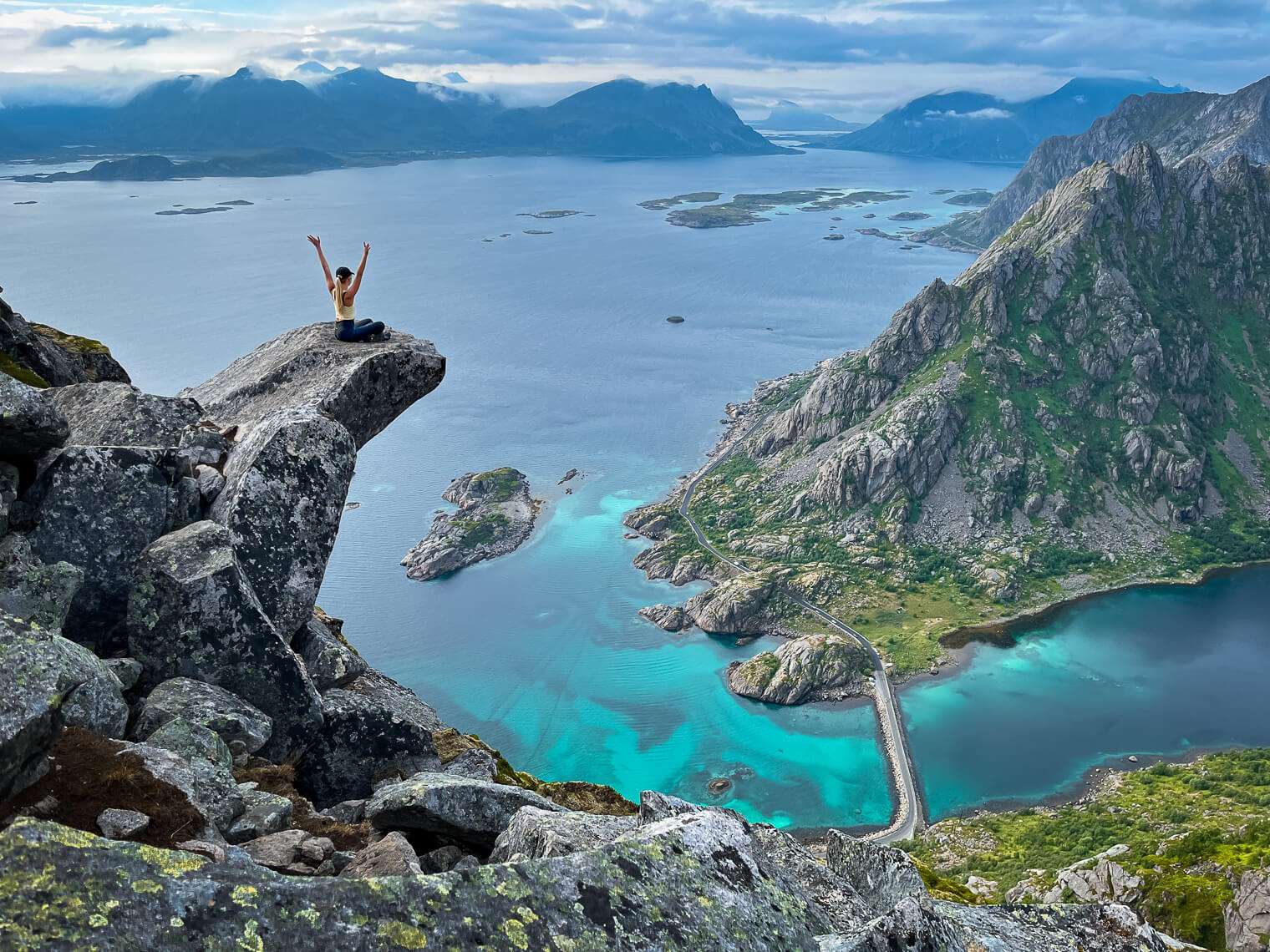 lofoten hiking tours